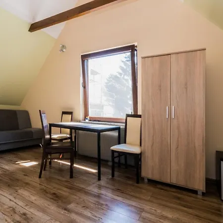 ベッド・アンド・ブレックファスト Finezja 3*