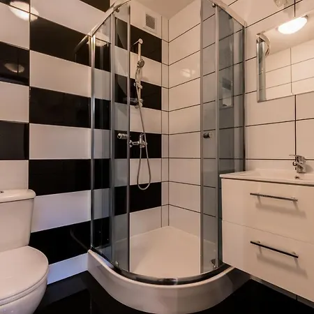 ベッド・アンド・ブレックファスト Finezja